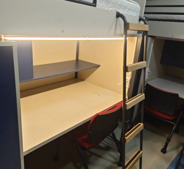 KADİR HAS ÜNİVERSİTESİ YURT ODALARI